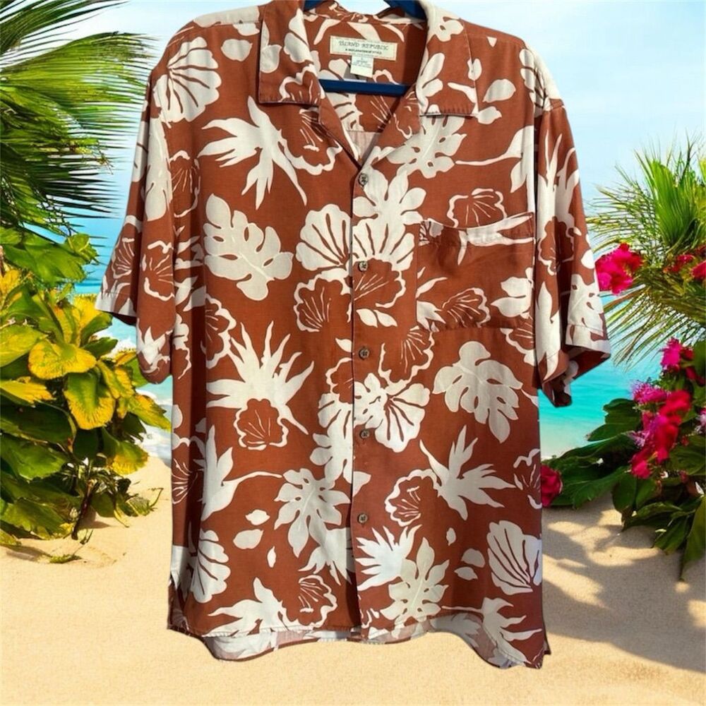 island republic Floral Silk Hawaiian Shirt Size L Short Sleeve